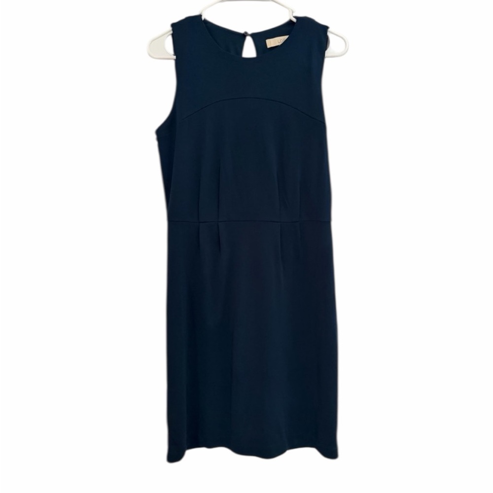 LOFT Classic Navy Dress With Keyhole Back Size 4 - Like New PTP 18” Length 36”
